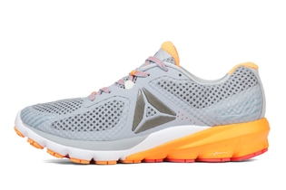 Женские кроссовки Reebok Harmony Road