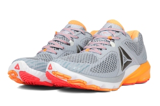 Женские кроссовки Reebok Harmony Road